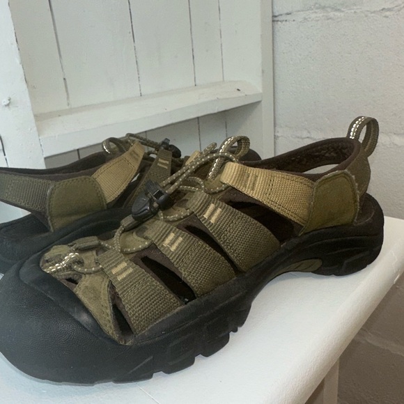 Keen Newport H2 Sandals - Army Green & Black -Size 7 Waterproof Hiking - Picture 6 of 13